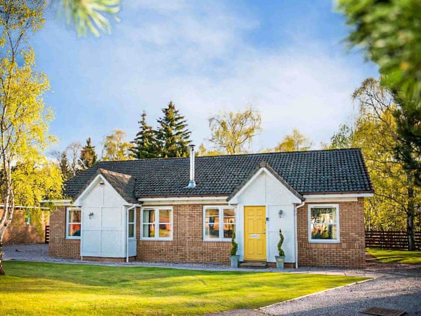 Exterior | Golden Eagle - Silverglades Holiday Homes, Aviemore