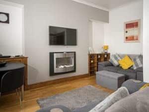 Living area | Beach Walk Apartment, Broughty Ferry, near Dundee