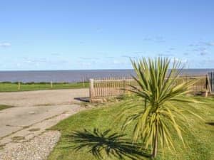 Surrounding area | Sunrise Beach, Scratby
