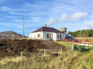 Laxdale Cottage, built circa 1925, a cosy warm base for your holiday  | Laxdale Cottage, Leverburgh, Isle of Harris