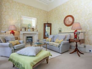 Living area | Apartment 2 Muntham, Torquay