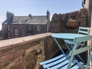 Sitting-out-area | The Hideaway, Anstruther