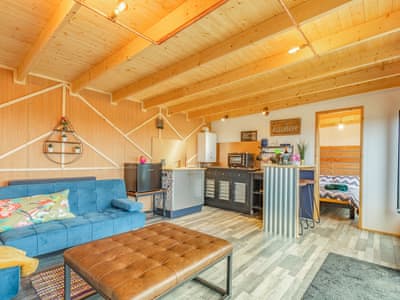 Open plan living space | Holly&rsquo;s Hidden Hideaway - Lower Farm Lodges, Chart Sutton, near Maidstone