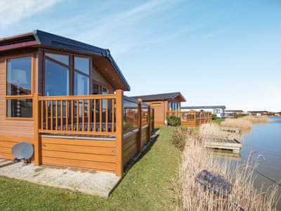 Exterior | Buff Lake - The Laurels, Addlethorpe, near Skegness