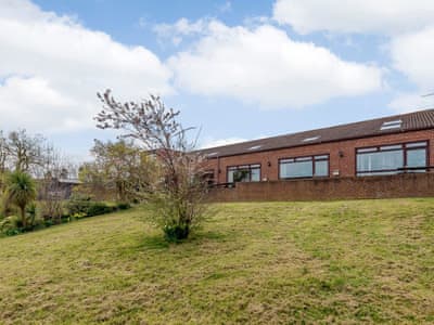 Exterior | Cottage 6 - Willow Lakes, Ashby cum Fenby