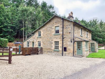 Exterior | Hudson Cottage - Platelayers Cottages, Stape, near Pickering