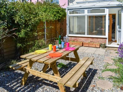 Sitting-out-area | Selkie Cottage, Corton, Lowestoft