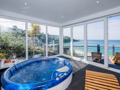 Hot tub | Glas Mordros, Carbis Bay
