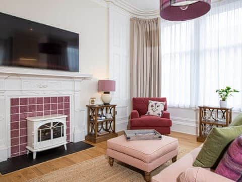 Living area | Scottish Thistle - Arthouse Apartments, Inverness