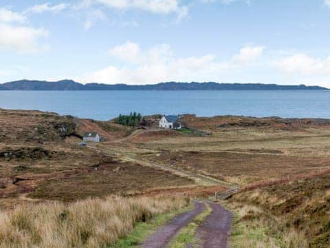 Setting | Cliff Cottage, Applecross, near Strathcarron