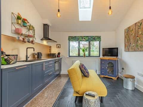 Open plan living space | Star&rsquo;s Special Sanctuary - Lower Farm Lodges, Maidstone