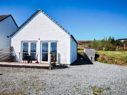 Wonderful holiday home with stunning views | Single Malt Cottage, Geary, near Dunvegan, Isle of Skye