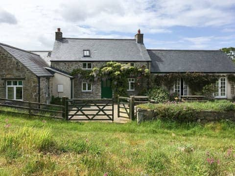 Exterior | Church Cottage, Scleddau