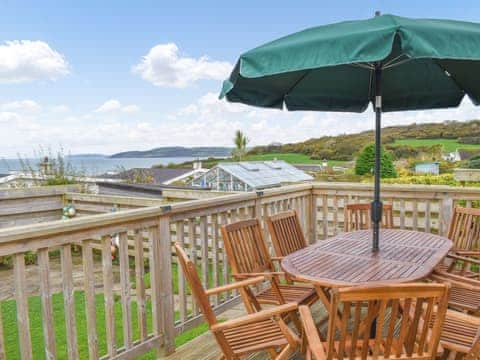 Sitting-out-area | Oystercatcher, Benllech