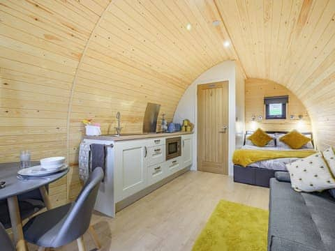 Open plan living space | Coton - Steepleton Lodge Farm, East Haddon