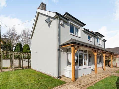 Exterior | Arfryn, Carno