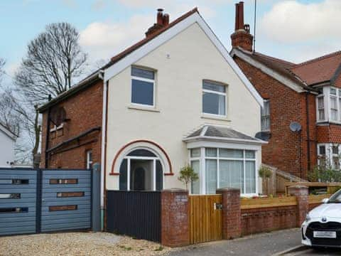 Exterior | Nala&rsquo;s Cottage, Skegness