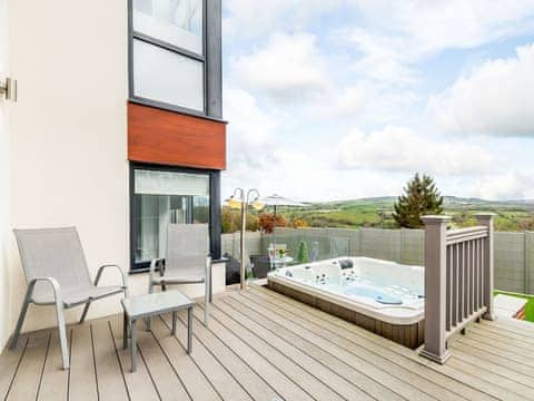 Hot tub | Grande View, Whitby