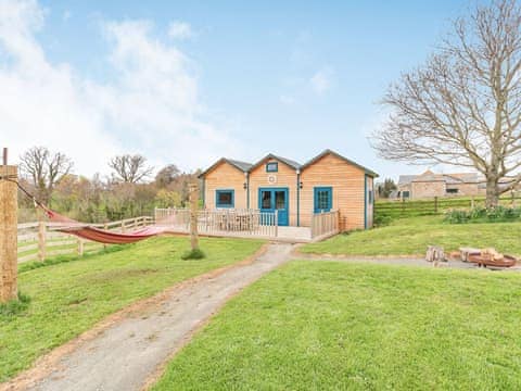 Exterior | South Berrington Shepherd&rsquo;s Huts- The Beach Hut - South Berrington Shepherd&rsquo;s Huts, Ancroft, near Berwick-upon-Tweed