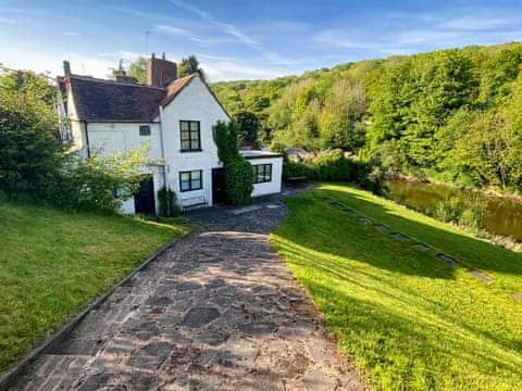 Exterior | Willow Cottage, Jackfield