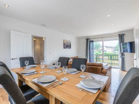 Dining Area | Avon Lock Cottage - Avon Lock Cottages, Tewkesbury