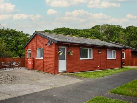 Exterior | Bumblebee Lodge - Staithes Chalet and Caravan Park, Staithes