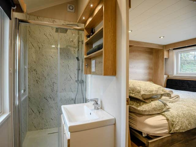 Shower room | Woodpecker Lodge - Hole Farm, Alderbury, near Salisbury