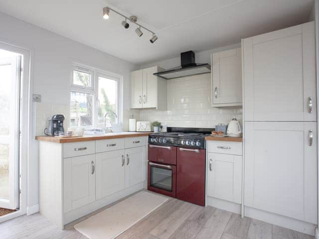 Kitchen | Lookout Lodge - Moorland Views, Newton Abbot