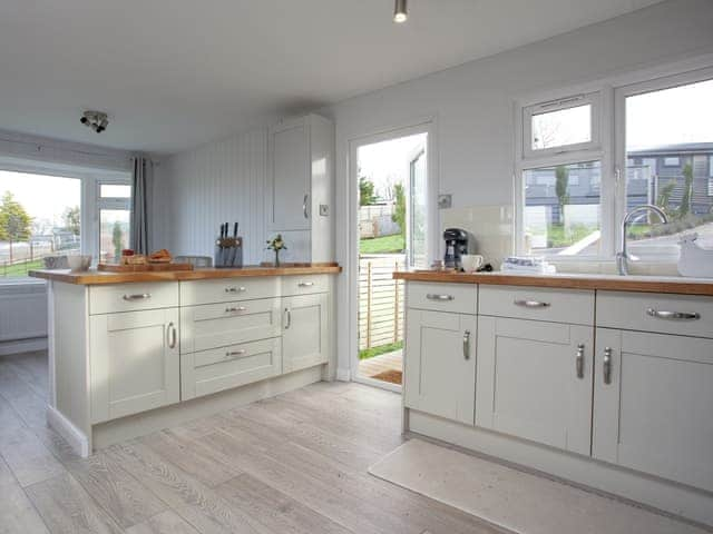 Kitchen | Lookout Lodge - Moorland Views, Newton Abbot