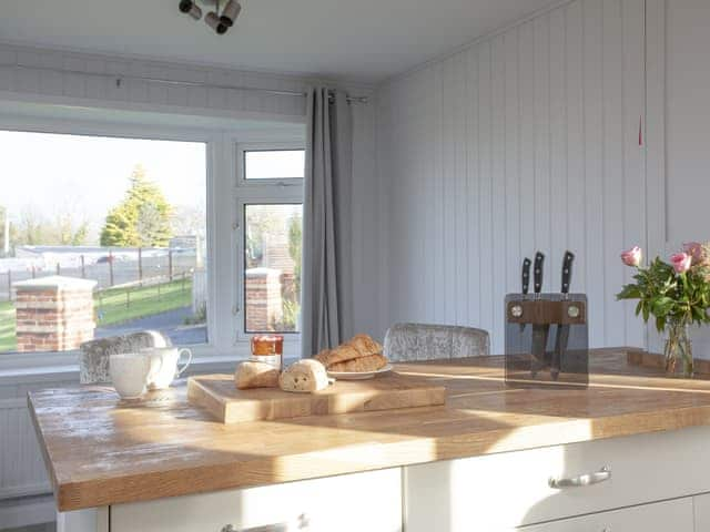 Kitchen | Lookout Lodge - Moorland Views, Newton Abbot