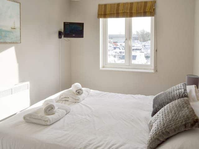 Double bedroom | David&rsquo;s Island, Wroxham