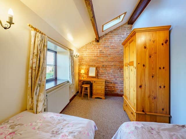 Twin bedroom | Hardhorn Breaks -The Shippon - Hardhorn Breaks, Poulton Le Fylde