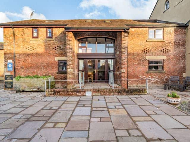 Exterior | The Barn - Hardhorn Breaks, Poulton Le Fylde