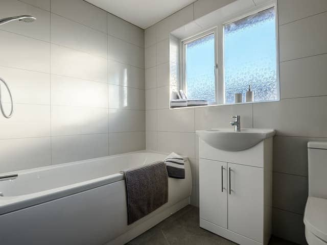 Bathroom | Nightingale Lodge, Ropsley, near Grantham