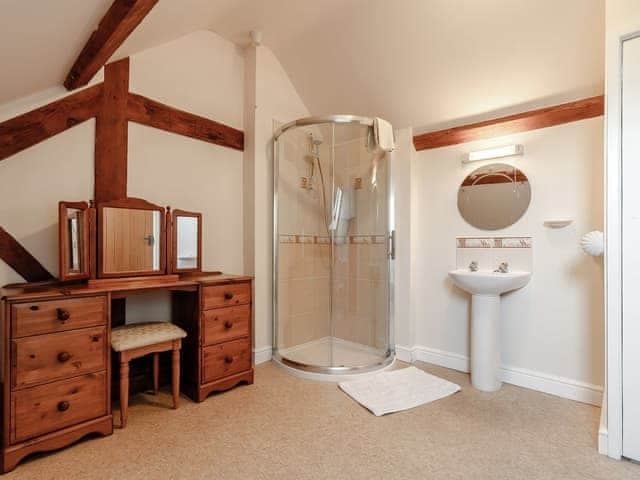 En-suite | The Granary - Offley Grove Farm, Adbaston, near Stafford