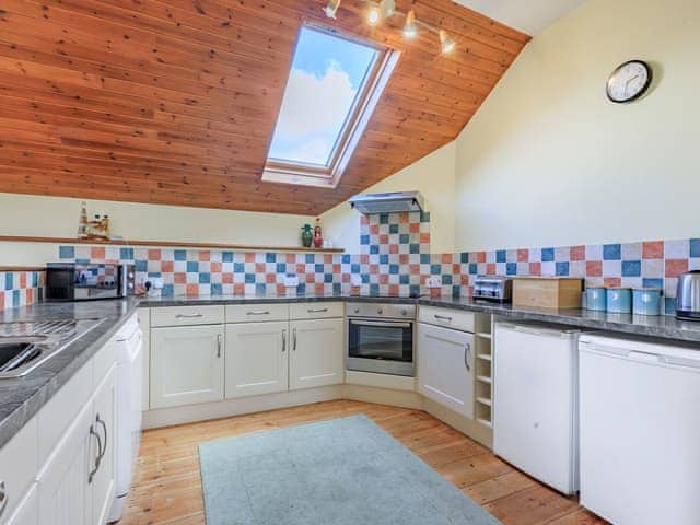 Kitchen area | The Granary - Oldiscleave Farm Cottages, Bideford