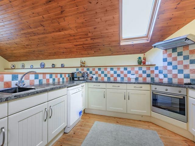 Kitchen area | The Granary - Oldiscleave Farm Cottages, Bideford