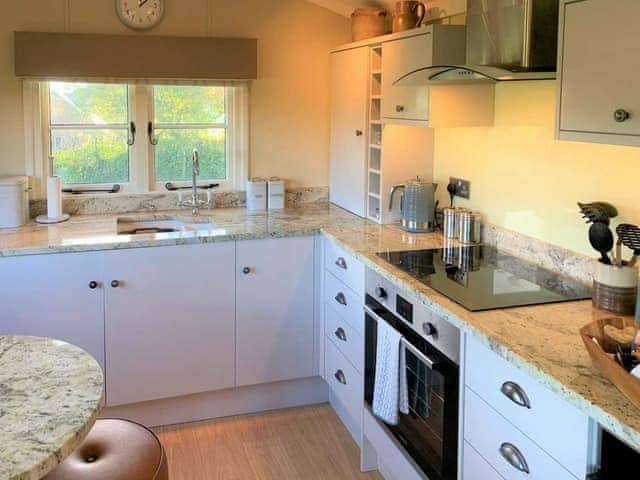 Kitchen area | Tarragon - Hurlditch Court - Tarragon, Lamerton