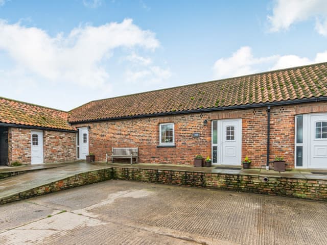 Exterior | Leedale Cottage, Saltmarshe, near Howden