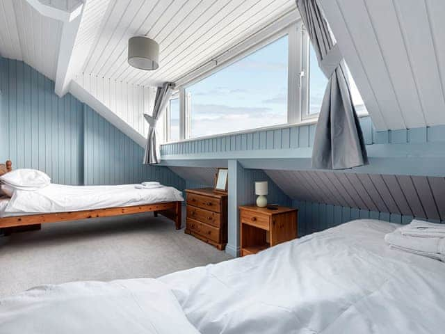 Twin bedroom | Trosvik, Portscatho