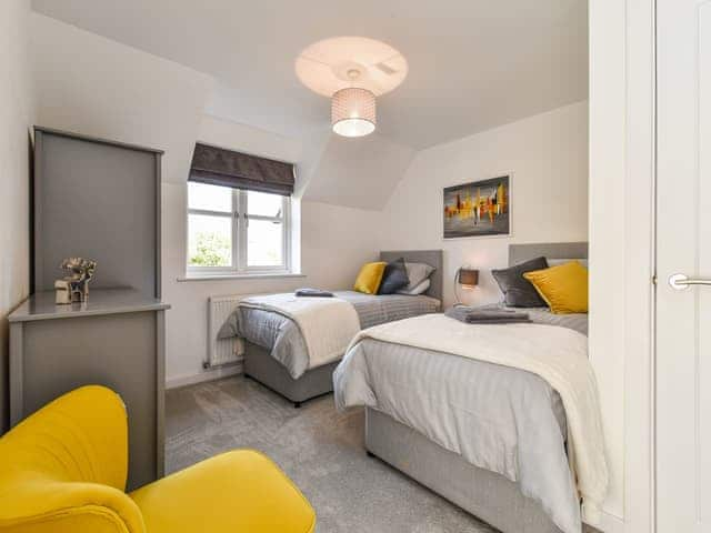 Twin bedroom | Little Stags, Petworth