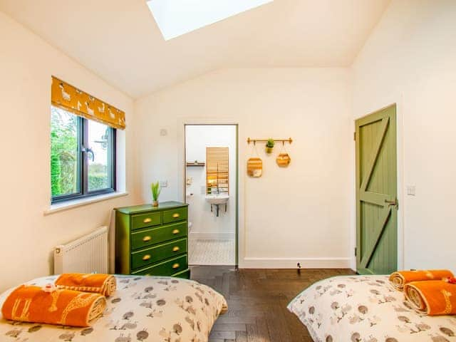 Twin bedroom | Diesel&rsquo;s Desirable Den - Lower Farm Lodges, Chart Sutton, near Maidstone