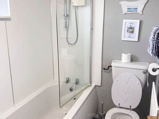 Bathroom | Vale View, Richmond