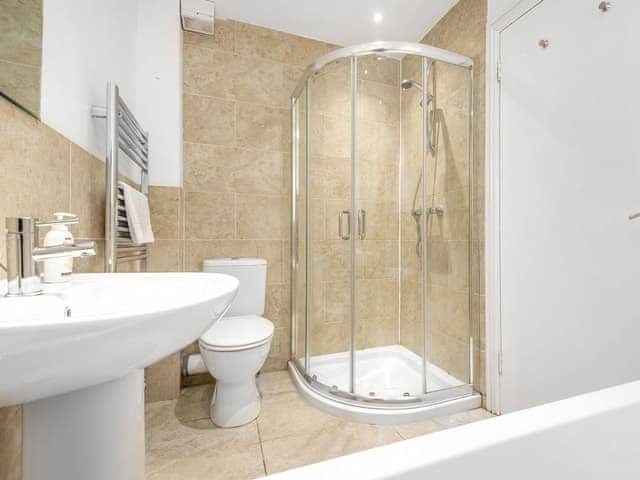 En-suite | The Quarry, Portscatho