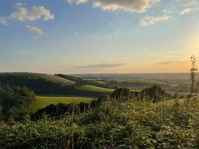 Old Winchester Hill | White Horse Cottage, West Meon, near Petersfield