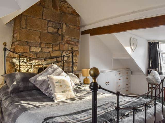 Family bedroom | Oakfield Cottage, Robin Hoods Bay