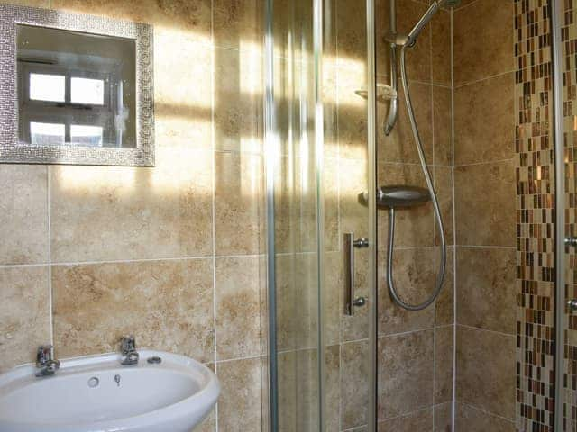 Shower room | Oakfield Cottage, Robin Hoods Bay