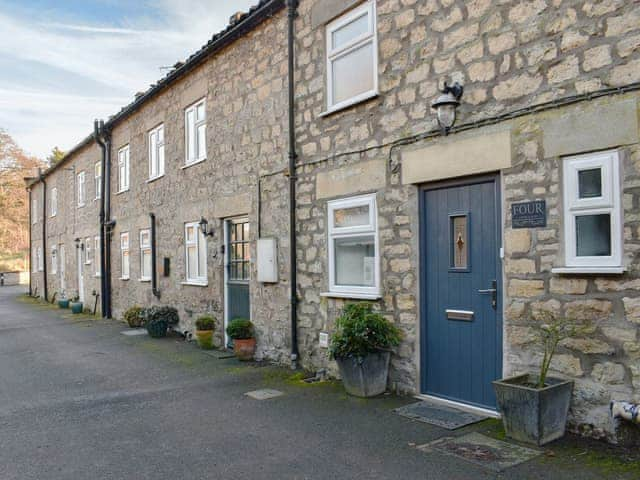 Exterior | Finlay&rsquo;s Cottage, Pickering