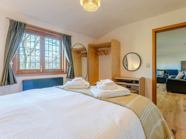 Double bedroom | Bluebell Lodge - Chicken Shed Lodges, Ashford