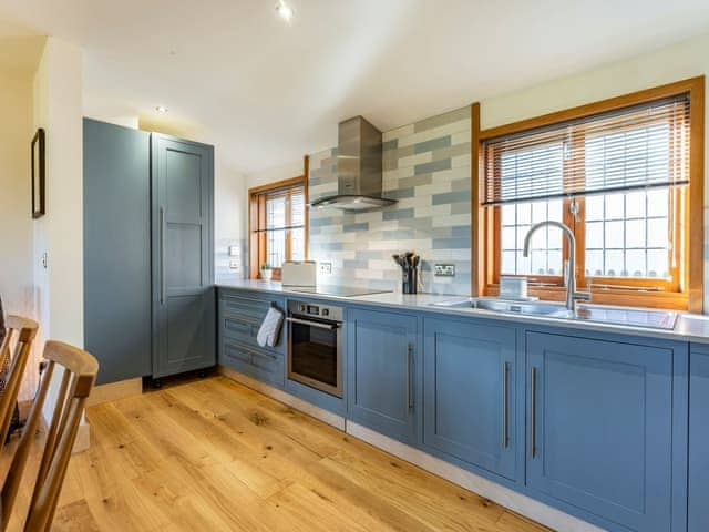 Kitchen | Snowdrop Lodge - Chicken Shed Lodges, Ashford